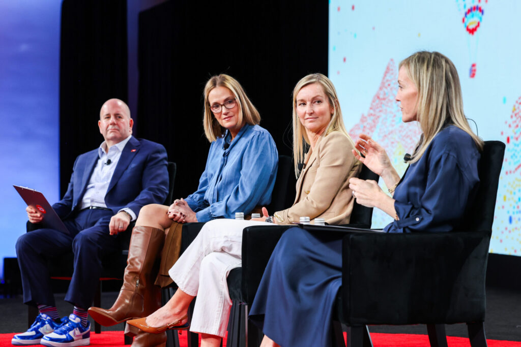 Image of session with David Cohen (Chief Executive Officer, IAB), Sherry Phillips (Chief Executive Officer, Forbes),Alysia Borsa (Chief Business Officer & President of Lifestyle, Health & Finance, People Inc.) and Lisa Ryan Howard (Executive Vice President, Global Chief Revenue Officer, Heart Magazines)